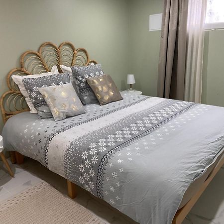 Appartement Cosy Le Lys Vert A 40Mn De Paris Dammarie-les-Lys Luaran gambar