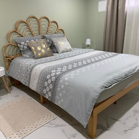 Appartement Cosy Le Lys Vert A 40Mn De Paris Dammarie-les-Lys Luaran gambar