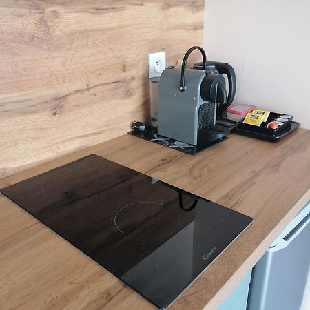 Appartement Cosy Le Lys Vert A 40Mn De Paris Dammarie-les-Lys Luaran gambar