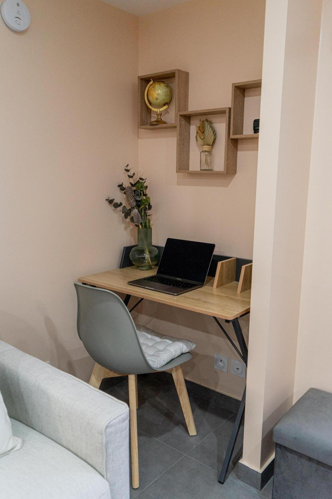 Appartement Cosy Le Lys Vert A 40Mn De Paris Dammarie-les-Lys Luaran gambar