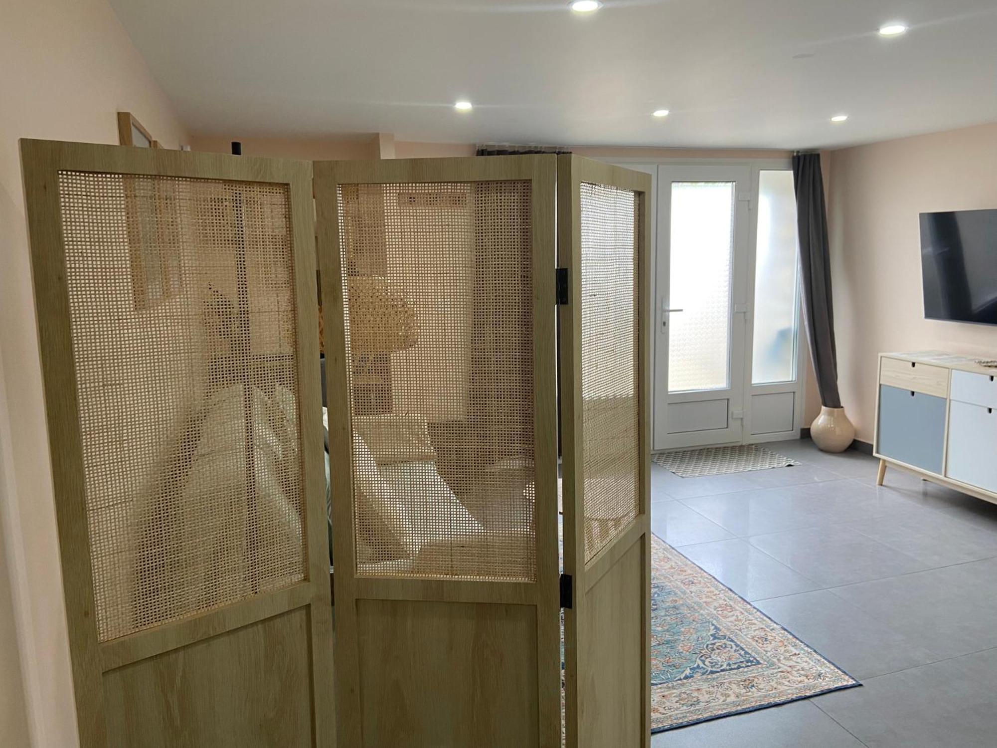 Appartement Cosy Le Lys Vert A 40Mn De Paris Dammarie-les-Lys Luaran gambar